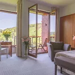 Dr Irena Eris Hotel 4*